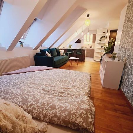 Bucharest Central B Apartment Bagian luar foto