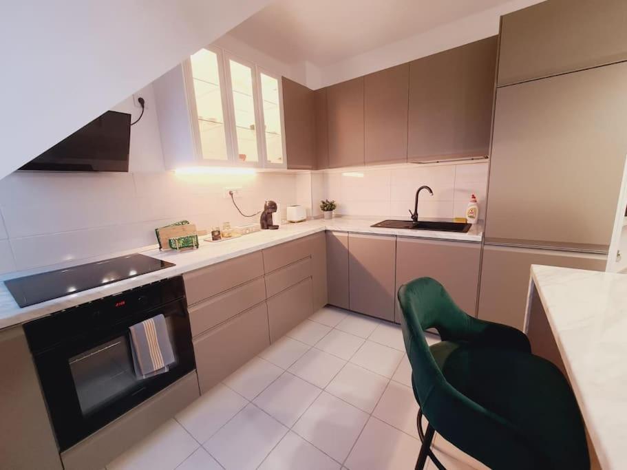 Bucharest Central B Apartment Bagian luar foto